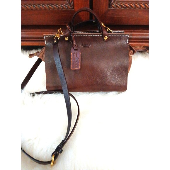 NEW Old Trend Modern Vintage 100% Genuine Leather Mini Crossbody Satchel - Picture 1 of 12